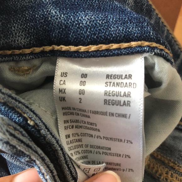 00R Ripped Hi Rise AEO Jeans - Picture 5 of 6